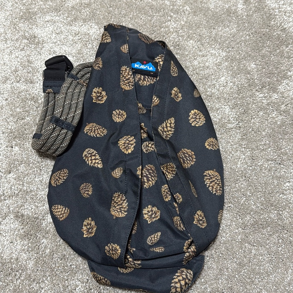 Kavu crossbody rope bag minimalist